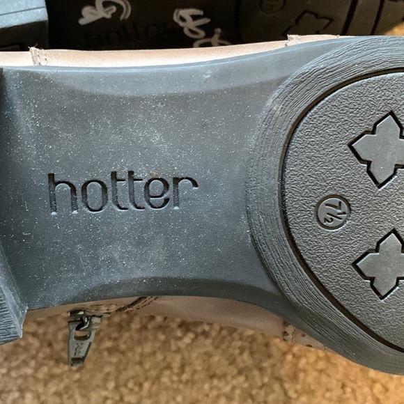 NWT Hotter Shawbury Wingtip Ankle Boot 9.5 Taupe Slip-On Comfort Concept Leather - Picture 10 of 14